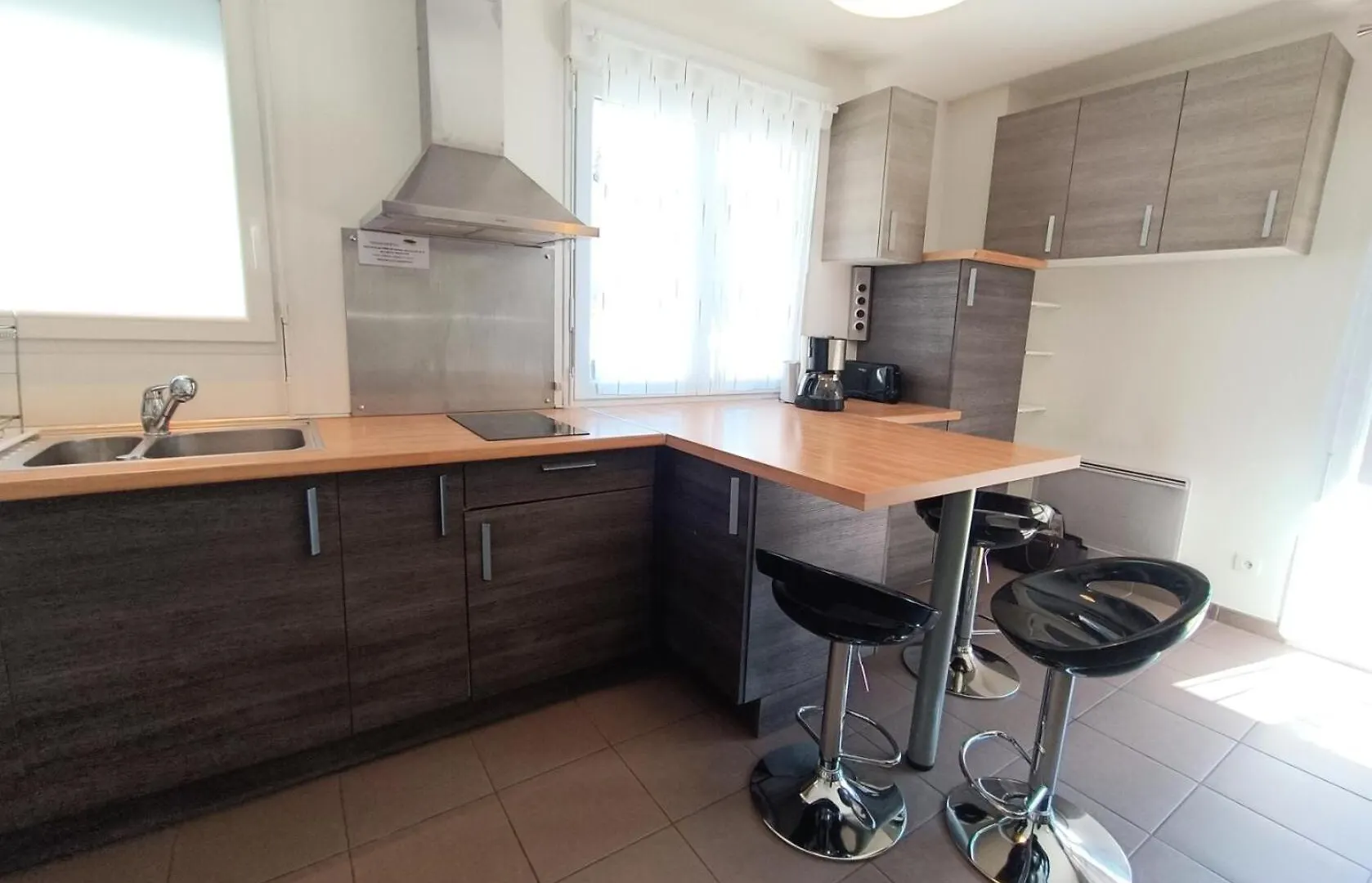 Residence Immocite - Agreable Logement Avec Sa Grande Agreable Terrasse Et Terrain Clos ! Mae-6694 Aix-les-Bains Apartment